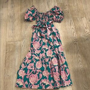 Flying Tomato Floral Puff Sleeve maxi Dress. Size small.